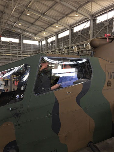 土浦駐屯地・航空学校イベントでのAH-1Sコックピット試乗体験